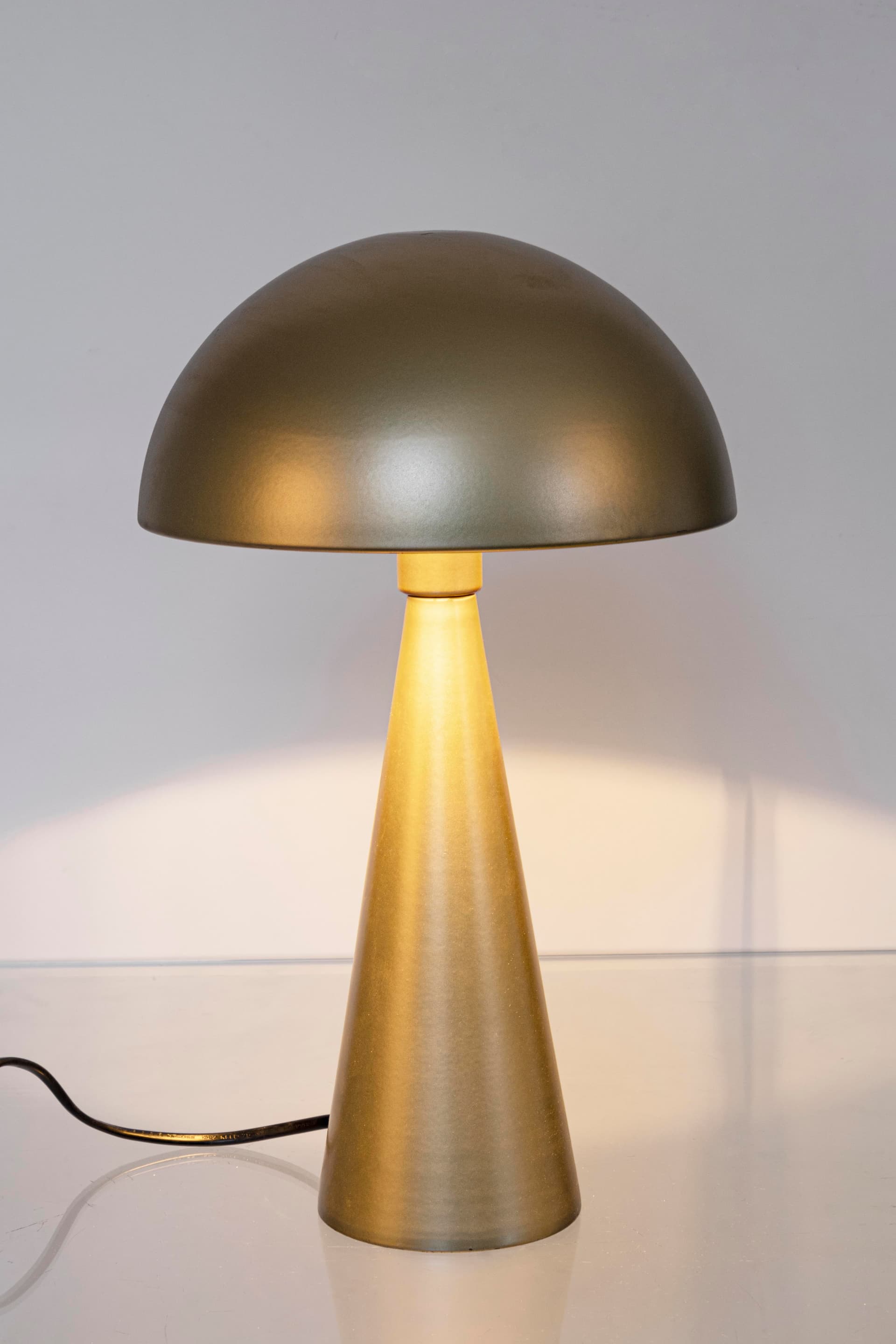 Lampada da tavolo "Modern" in acciaio h 36.5 cm in Lampade da tavolo e abat-jour Decor Space - Altamura, commercioVirtuoso.it