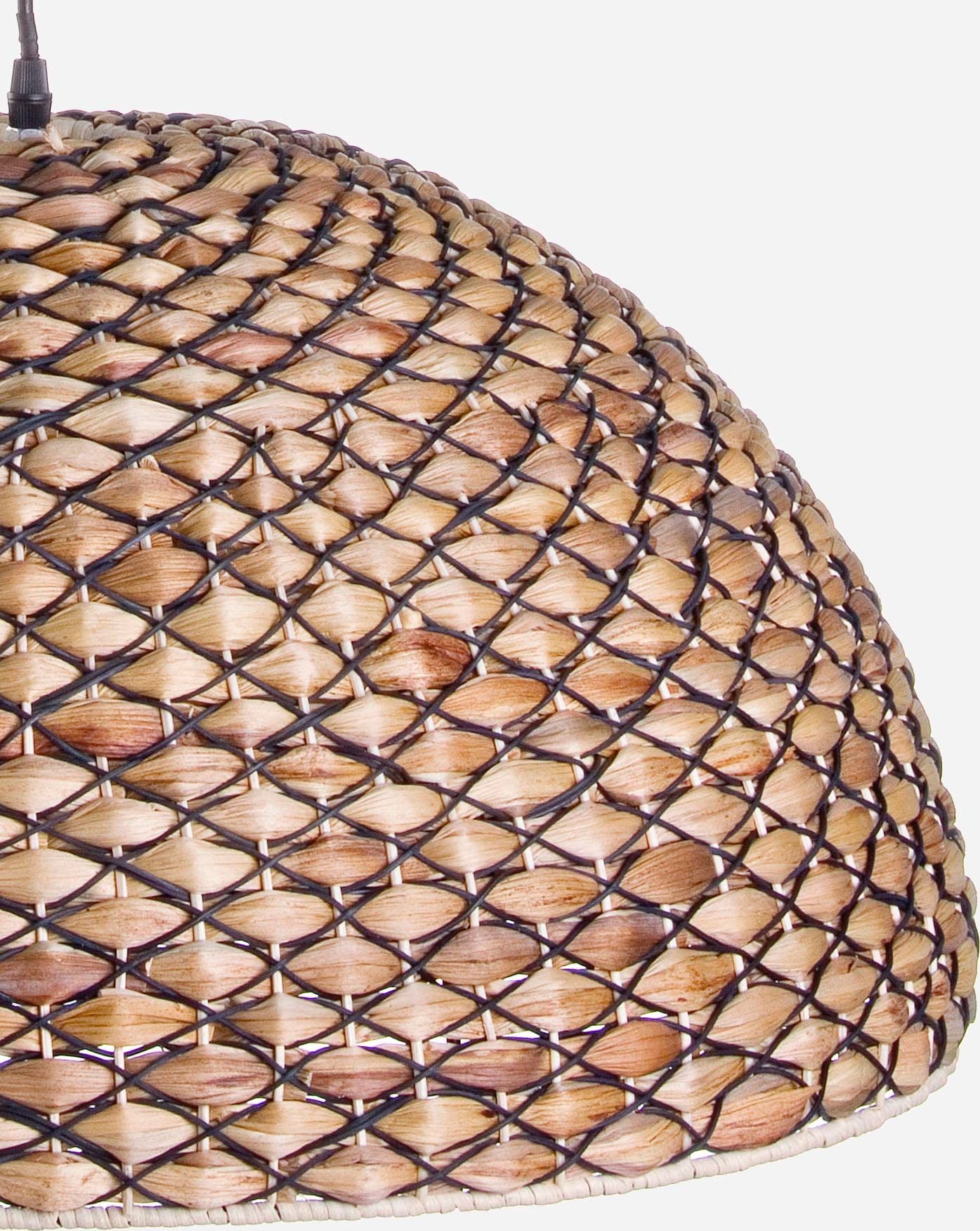 Lampadario "Grid" nero in metallo, ratten e materisale vegetale d 60 cm in Lampade a sospensione Decor Space - Altamura, commercioVirtuoso.it