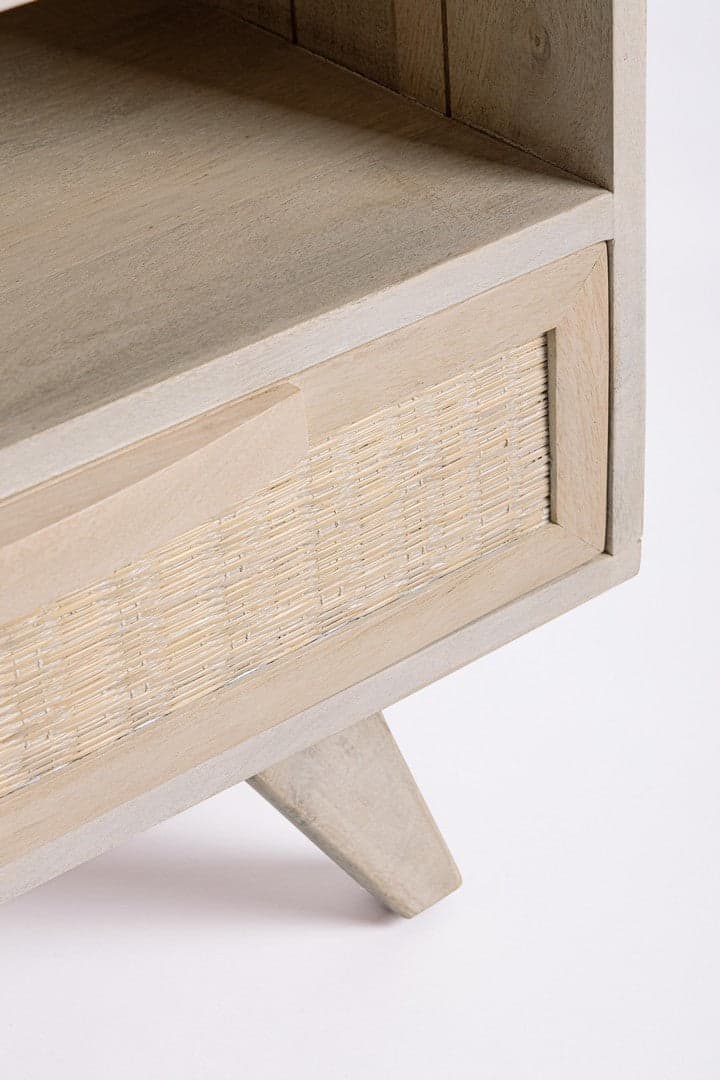 Comodino "Sahana" per camera, Struttura In Legno Di Mango, Schienale E Fondo Cassetto In Mdf in Comodini Decor Space - Altamura, commercioVirtuoso.it