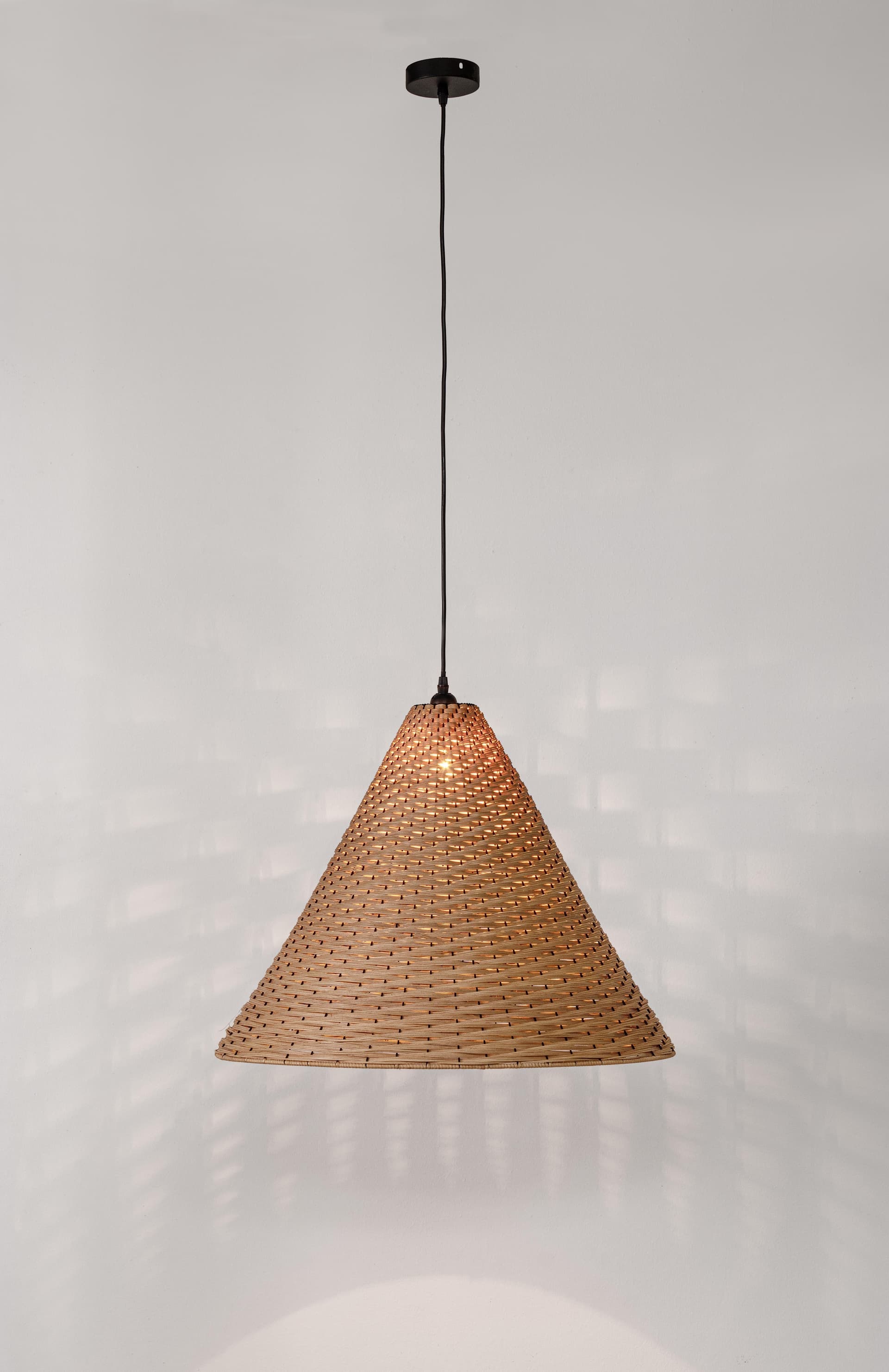 Lampadario "Gabon" marrone in metallo e rattan in Lampade a sospensione Decor Space - Altamura, commercioVirtuoso.it