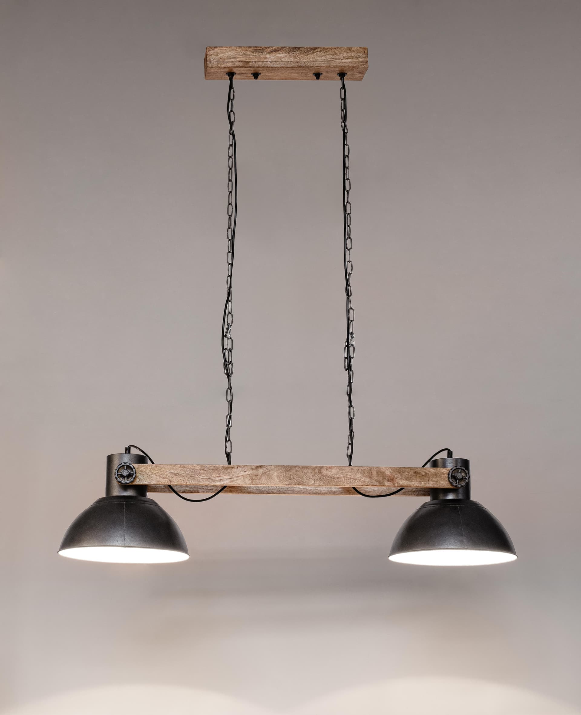 Lampadario "Odessa" in acciaio e legno di mango in Lampade a sospensione Decor Space - Altamura, commercioVirtuoso.it