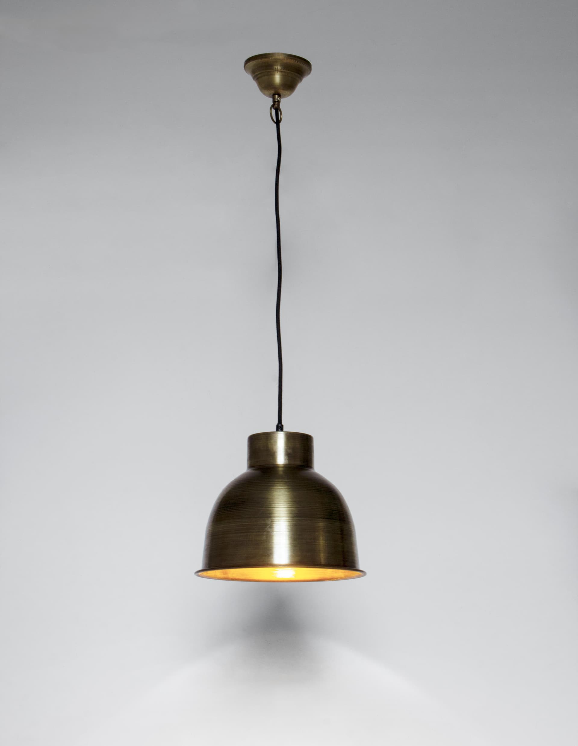 Lampadario "Maribel" oro in acciaio 28x25 in Lampade a sospensione Decor Space - Altamura, commercioVirtuoso.it