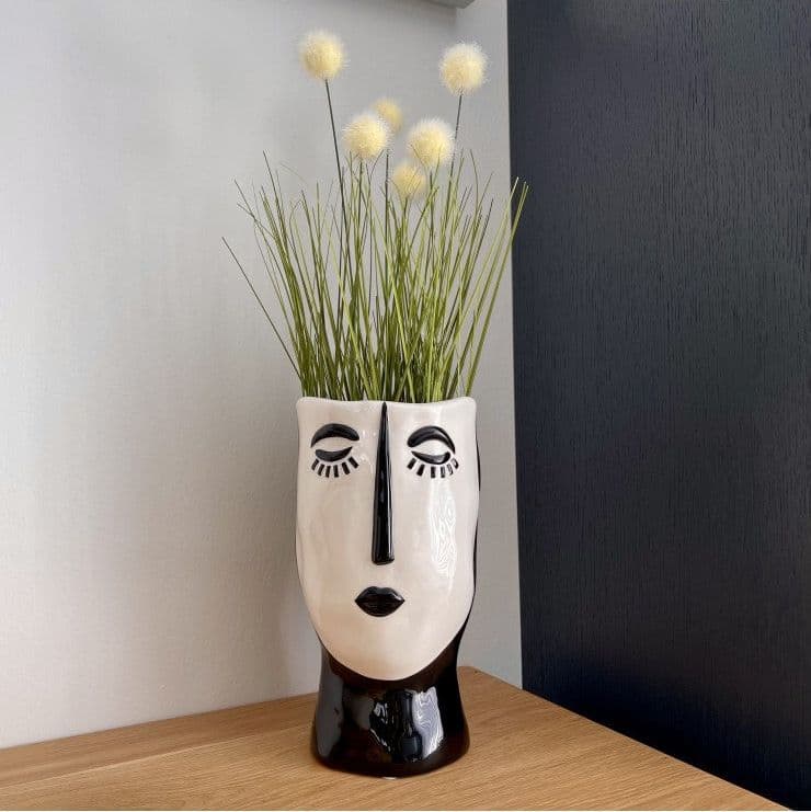 Vaso Faccia decorativa porta fiori o piante in ceramica volto bianco e nero Edg in Vasi tradizionali Decor Space - Altamura, commercioVirtuoso.it