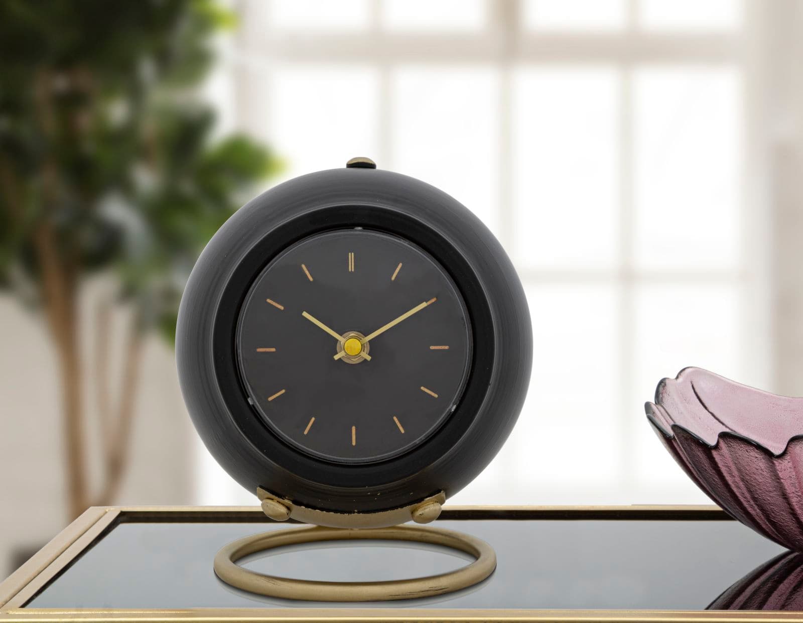 Orologio da tavolo in plastica con base in metallo per arredo in Orologi da parete Decor Space - Altamura, commercioVirtuoso.it