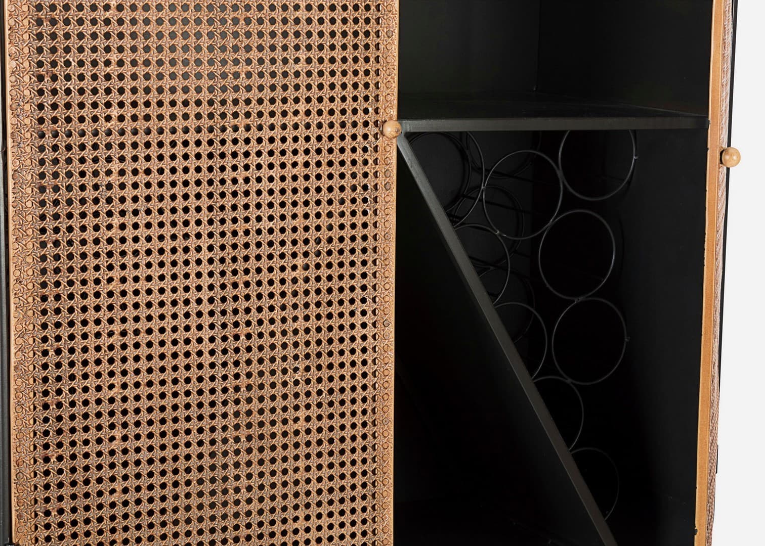 Mobile 2 ante da bar "Elton" con struttura in acciaio e cassetti in legno in Credenze e buffet Decor Space - Altamura, commercioVirtuoso.it