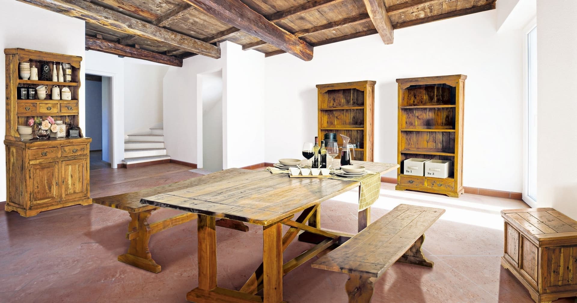 Mobile da bar "Chateaux" in legno di acacia indiano, finitura rustica da 100 x 46 x 48 cm in Porta bottiglie da vino Decor Space - Altamura, commercioVirtuoso.it