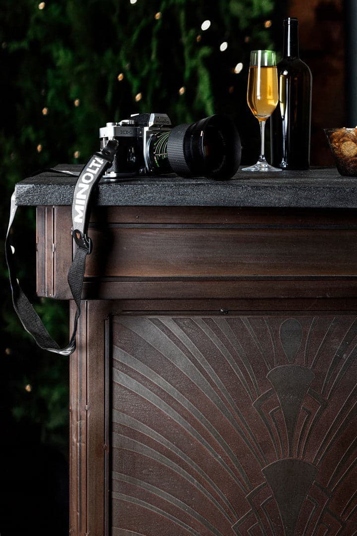 Mobile da Bar "Lanford" con struttura in acciaio, piano in legno di mango in Tavoli da bar Decor Space - Altamura, commercioVirtuoso.it