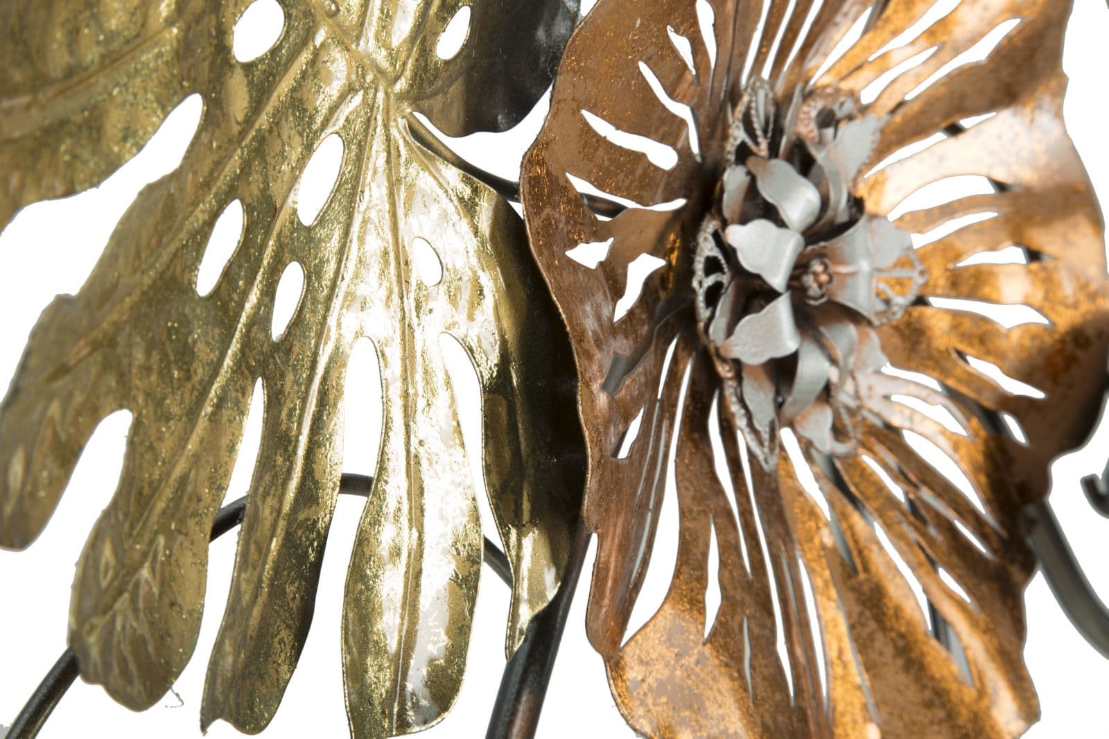 Pannello fiori decorativi in ferro per decorazioni ambienti in Sculture a parete Decor Space - Altamura, commercioVirtuoso.it