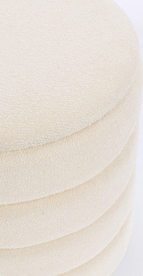 Poltrona Pouf "Katernina" per interno, con rivestimento effetto bouclé Set da 2 pezzi in Ottomane e poggiapiedi Decor Space - Altamura, commercioVirtuoso.it