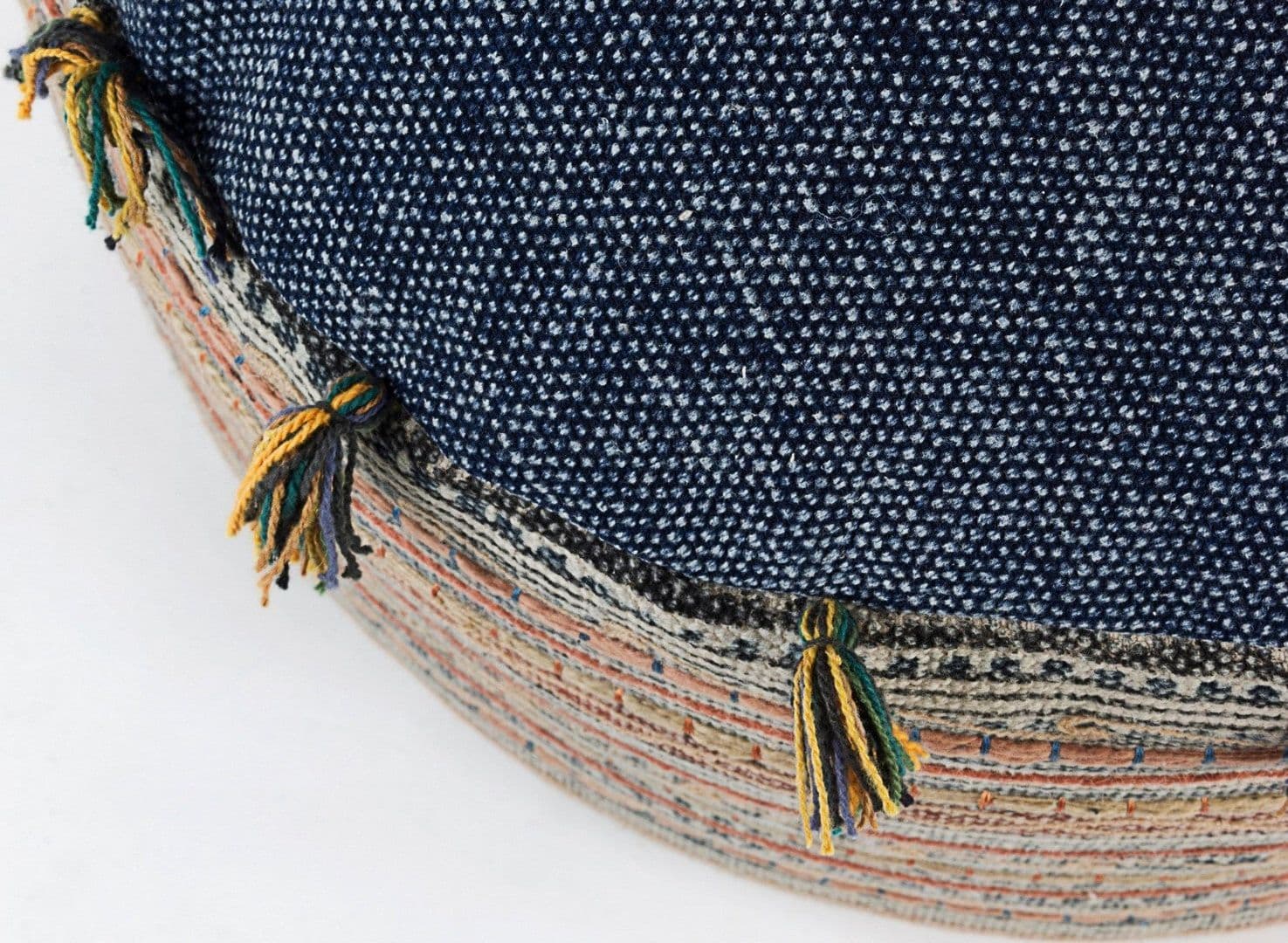Poltrona Pouf "Tilak" per interno, con rivestimento in cotone lavorato da Ø50 x 35h cm - 21