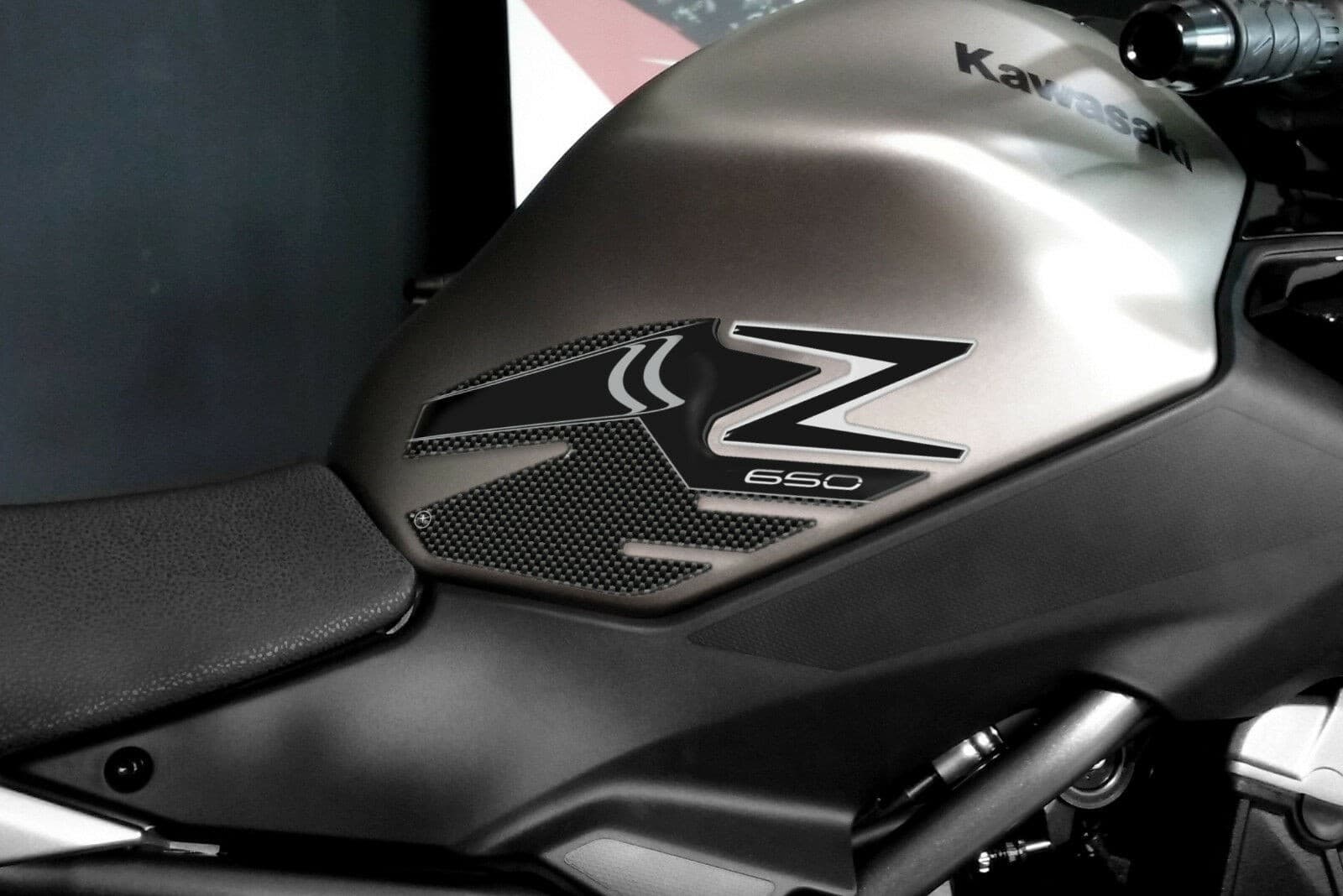 Kit Adesivi Resina Gel 3D Protezioni compatibile con Kawasaki Z650 - 5