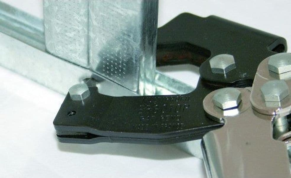Pinza EDMA punzonatrice 1mm per alluminio profili cartongesso prezzo Edma