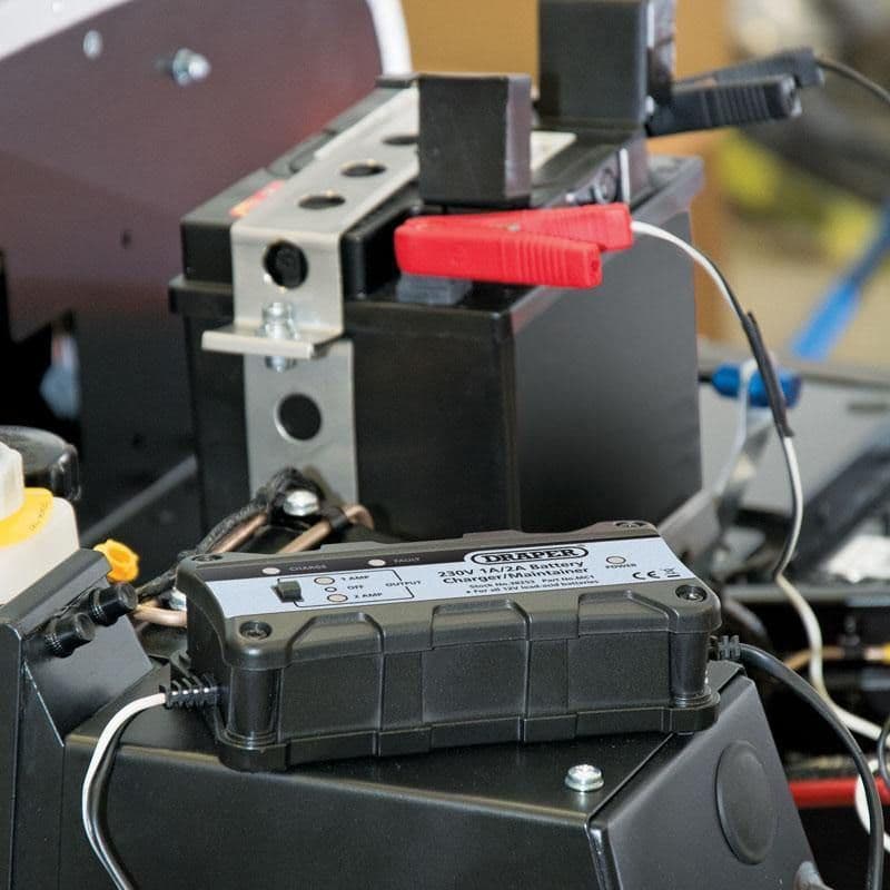 Caricabatteria Draper 12V per la Manutenzione e Carica delle Batterie di Auto - 4