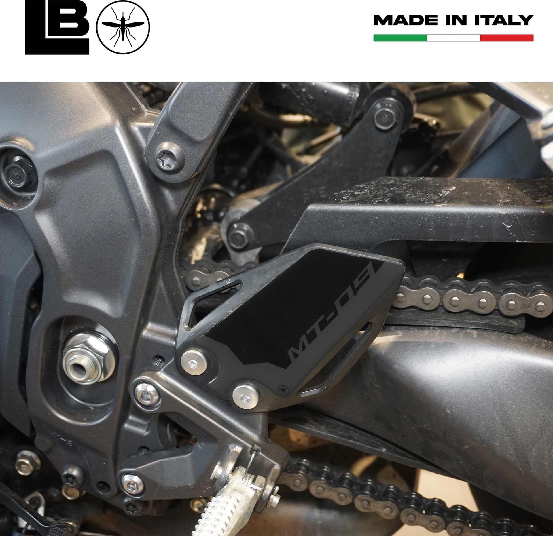 Adesivi 3D Protezioni Battitacco moto compatibili con Yamaha MT-09 2024-2025 - 21
