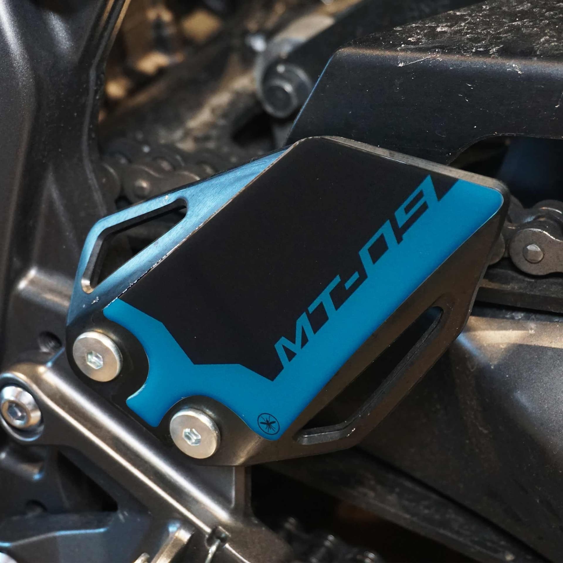 Adesivi 3D Protezioni Battitacco moto compatibili con Yamaha MT-09 2024-2025 - 7