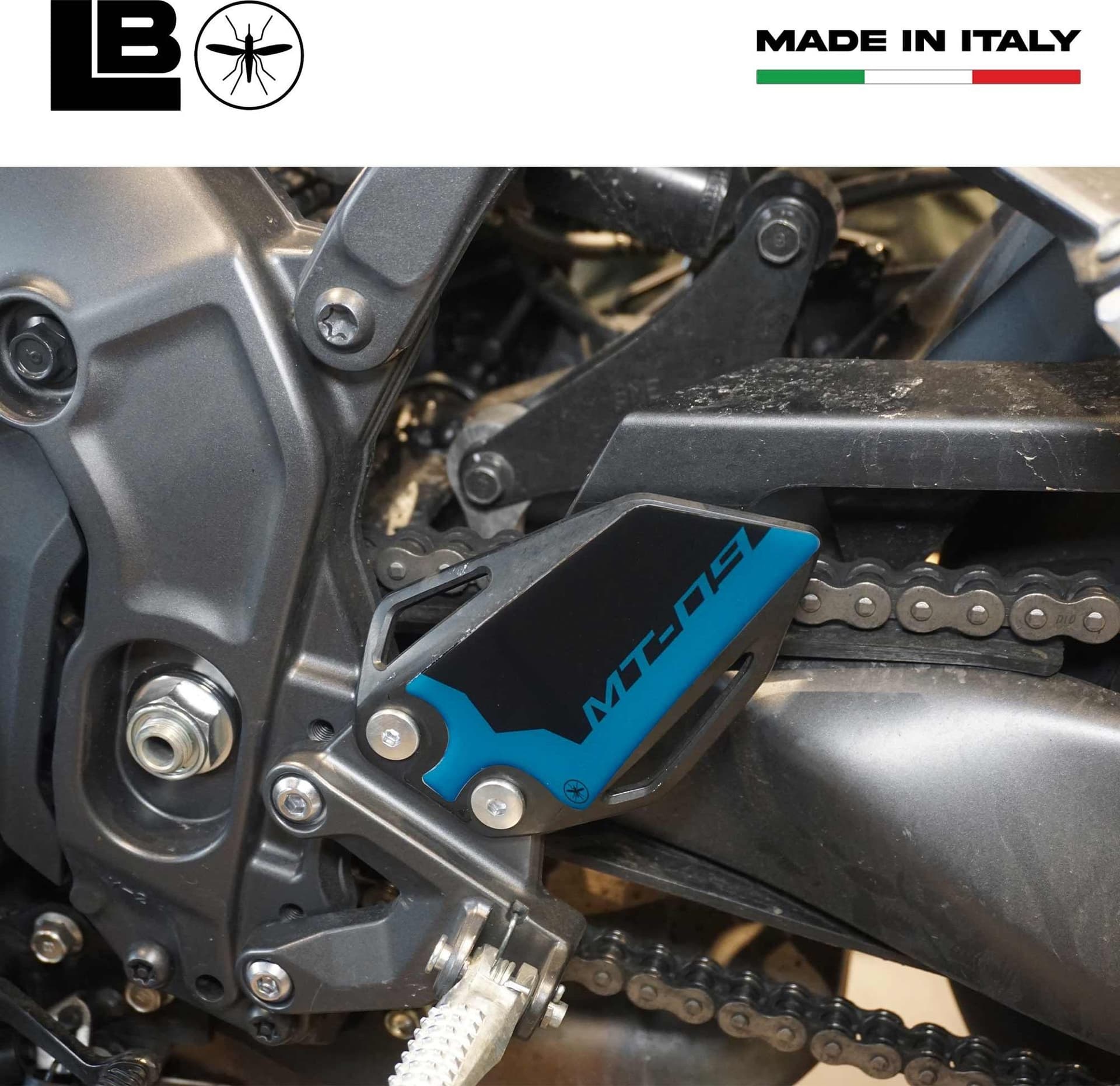 Adesivi 3D Protezioni Battitacco moto compatibili con Yamaha MT-09 2024-2025 - 9