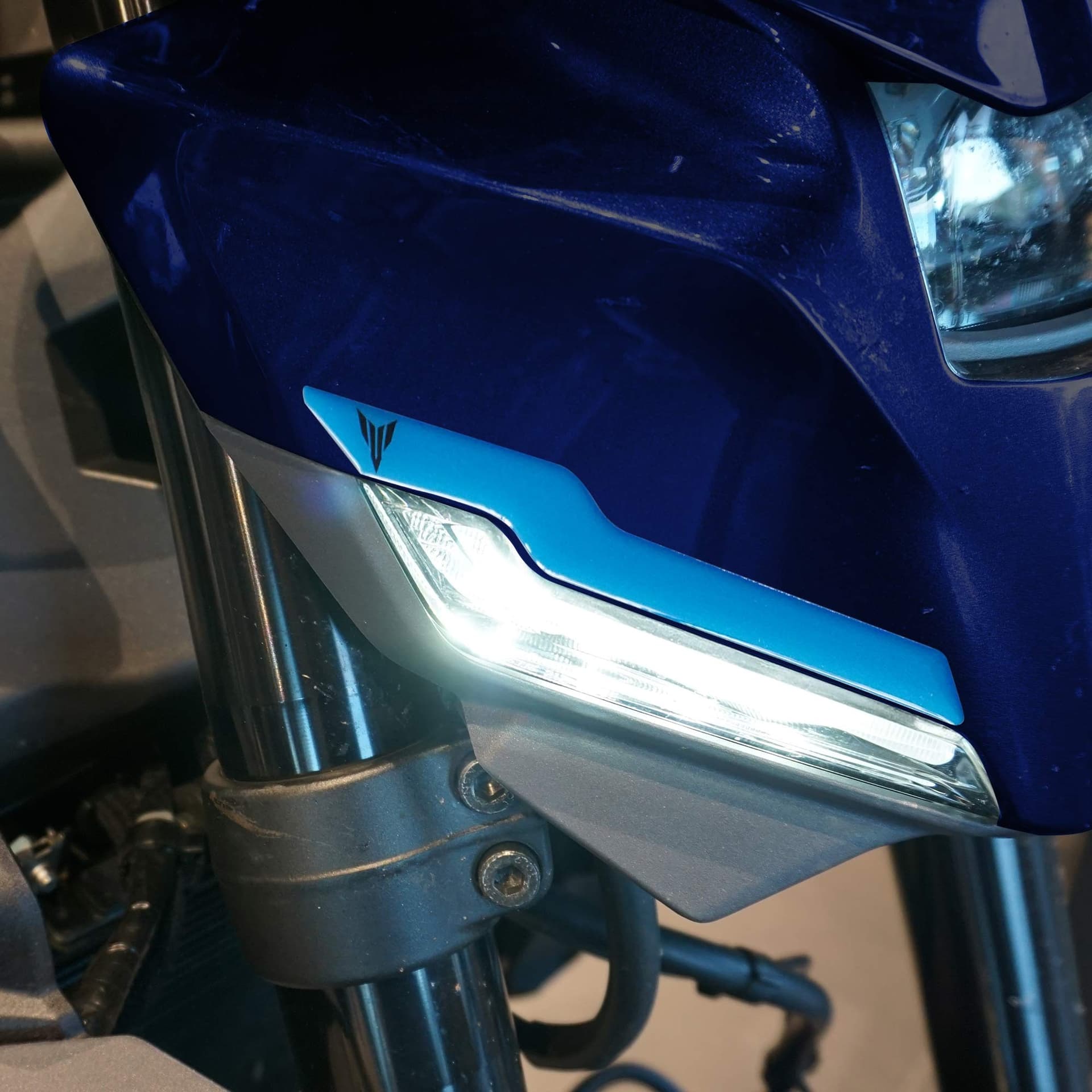 Adesivi 3D Protezione Muso Frontale moto compatibile con Yamaha MT 09 2024-25 - 22
