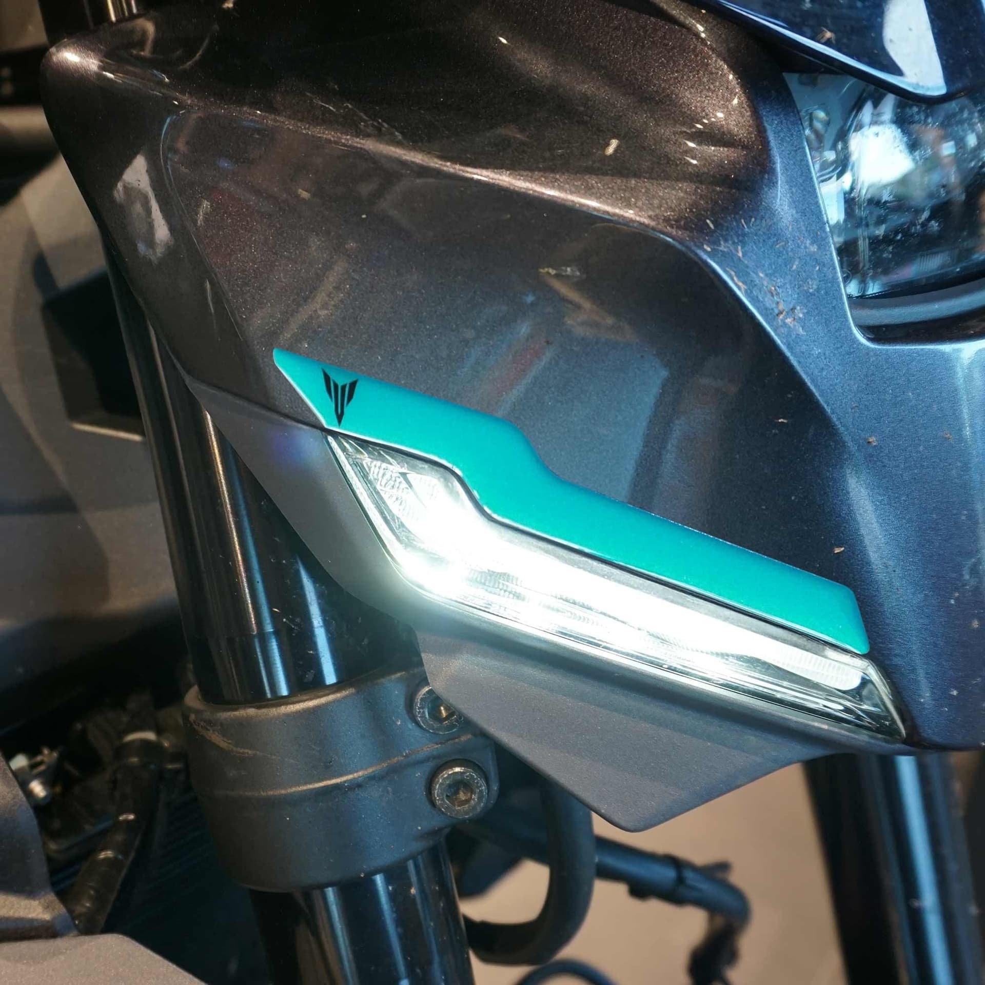 Adesivi 3D Protezione Muso Frontale moto compatibile con Yamaha MT 09 2024-25 - 11