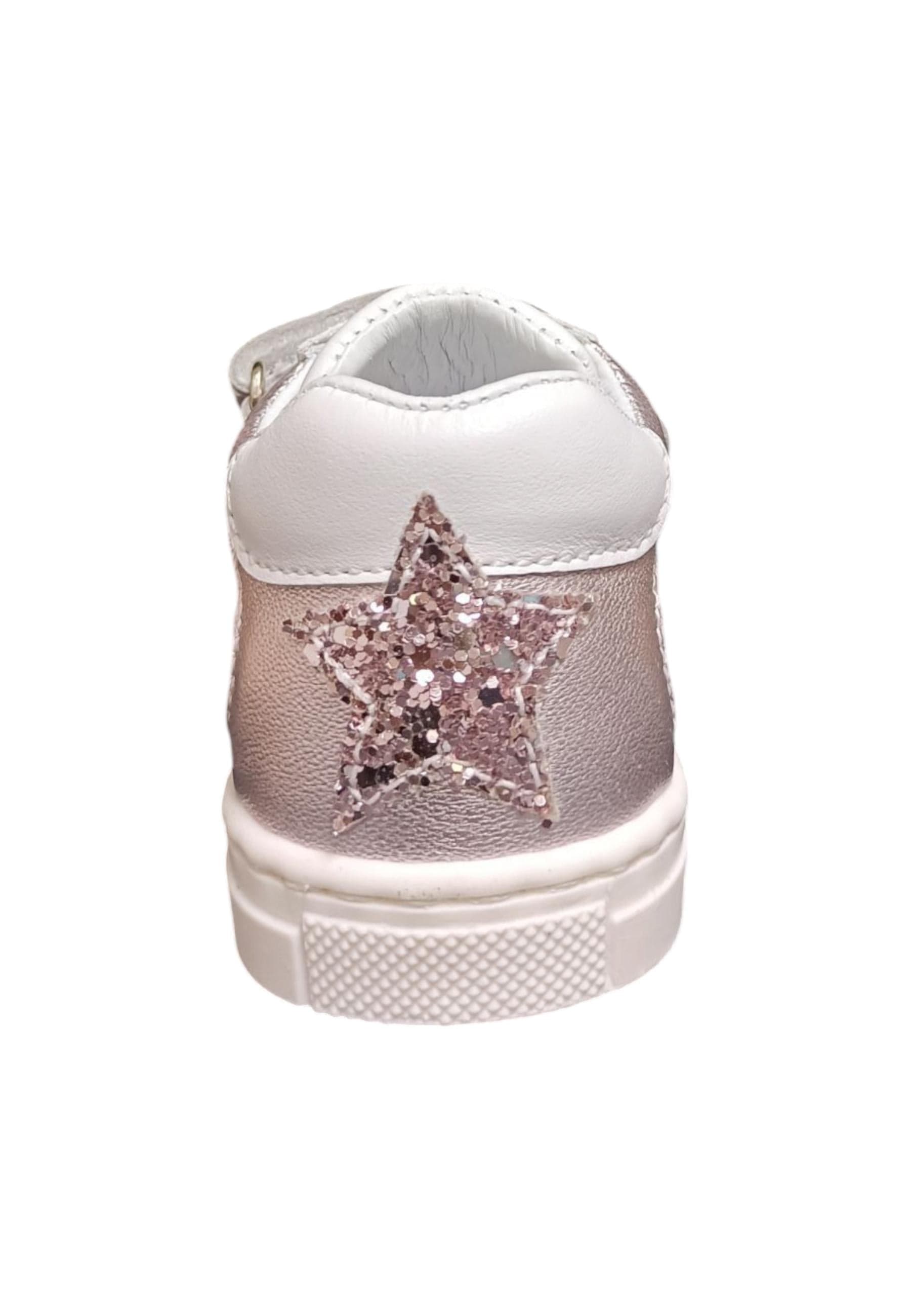 Scarpe sneakers Bambine balocchi MINI  bianco-cipria velcro in Sneaker casual Scarpetteria Gica - Trani, commercioVirtuoso.it