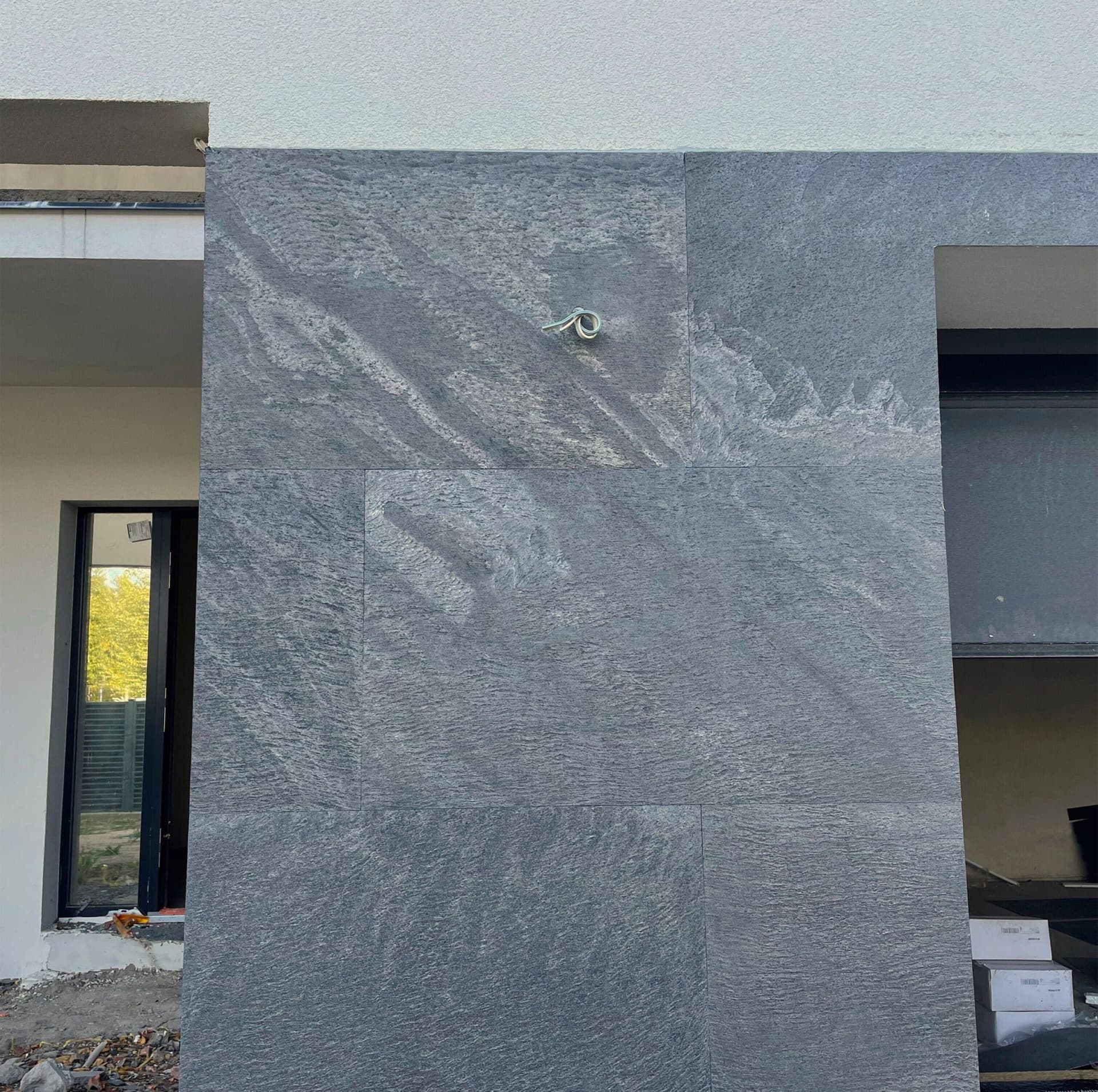 pannello rivoluzionario di Rivestimento interno-esterno in VERA PIETRA flessibile 61x122x0,3cm BERG - 23