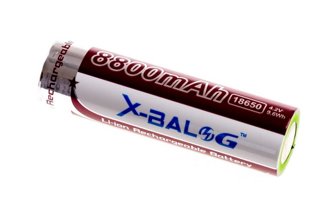 1 PILA BATTERIA 18650 8800mAh 9,6wh 4,2V LITIO TESTA PIATTA RICARICABILE SOFTAIR Torcia - 2