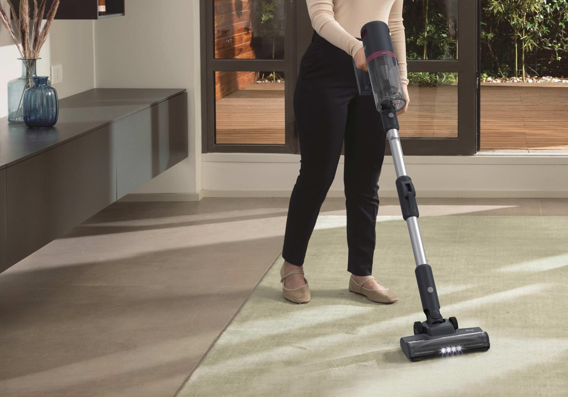 Hoover GO Aspirapolvere Portatile Senza Sacco 200w Magenta - 4
