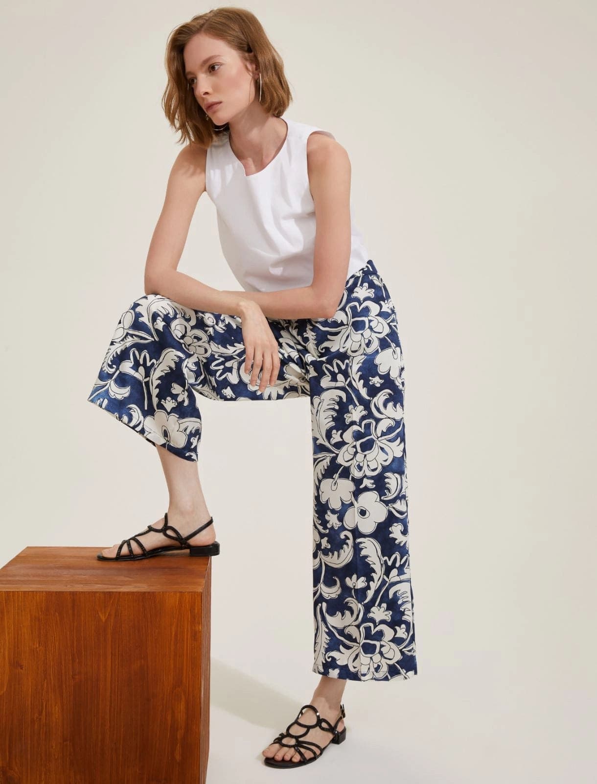 Pantalone Emme Marella albi fiore in Pantaloni Kanal 32 - Santa Maria di Licodia, commercioVirtuoso.it