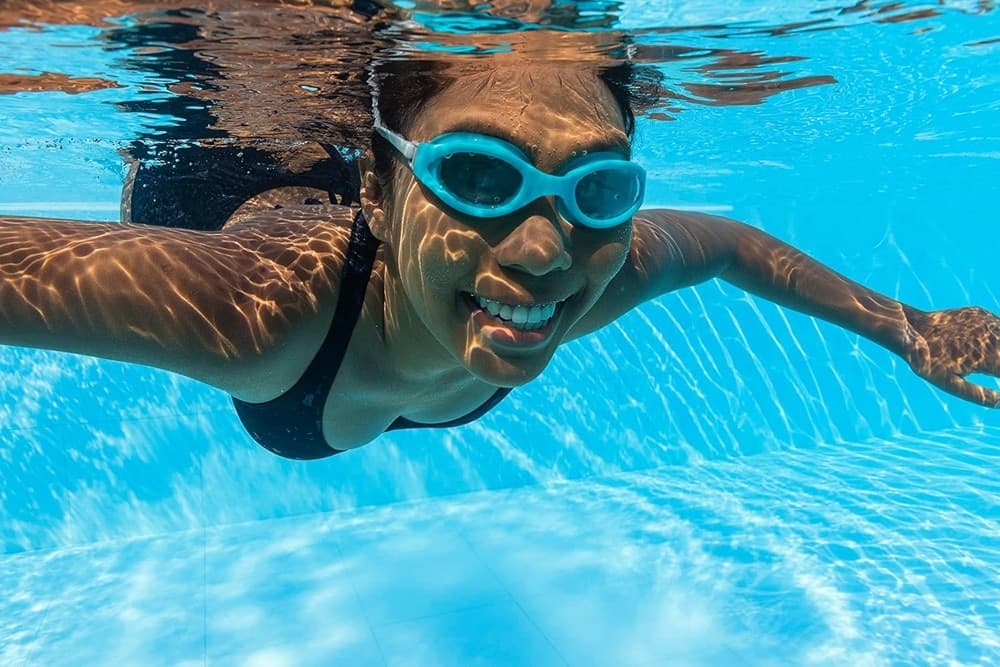 KIT 3 PAIA DI OCCHIALINI PISCINA DA NUOTO IX-1400 COLORATI PER ADULTI 14+ ANNI 21095 - 23