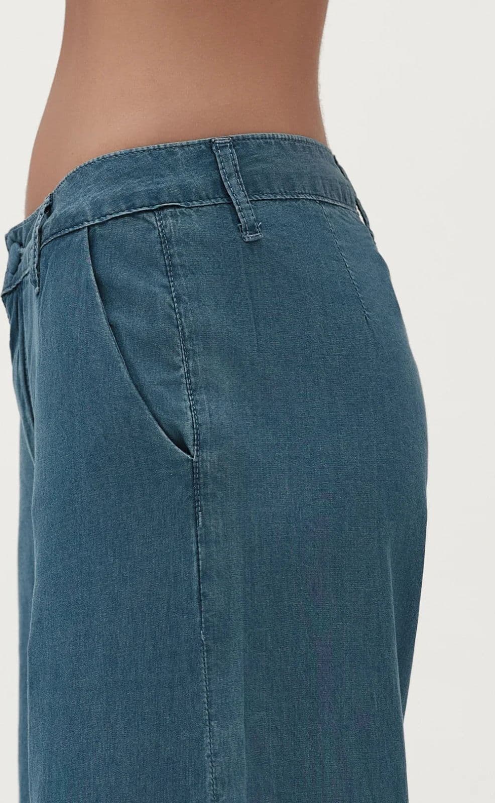 Pantalone Ampio In Chambray in Pantaloni Kanal 32 - Santa Maria di Licodia, commercioVirtuoso.it