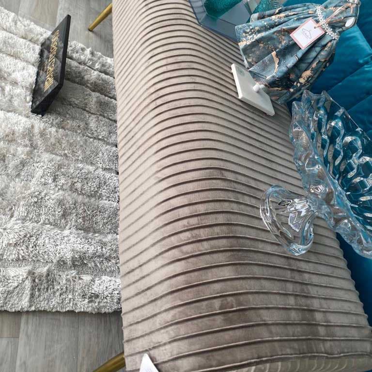 Panca Gigante in Velluto Rigato con Piedi Oro 129x45x48 - 2