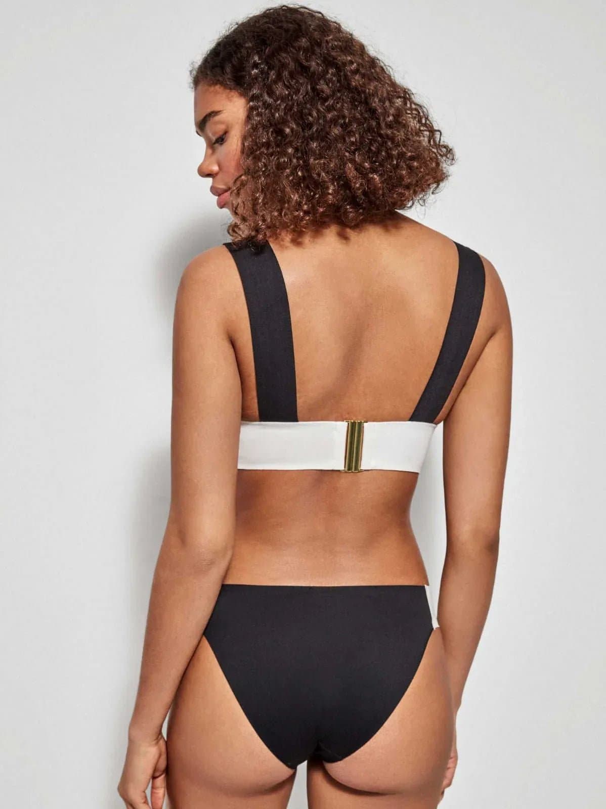 Bikini Donna Gisela Caldera con Top Senza Ferretto e Slip Laser Cut - 2