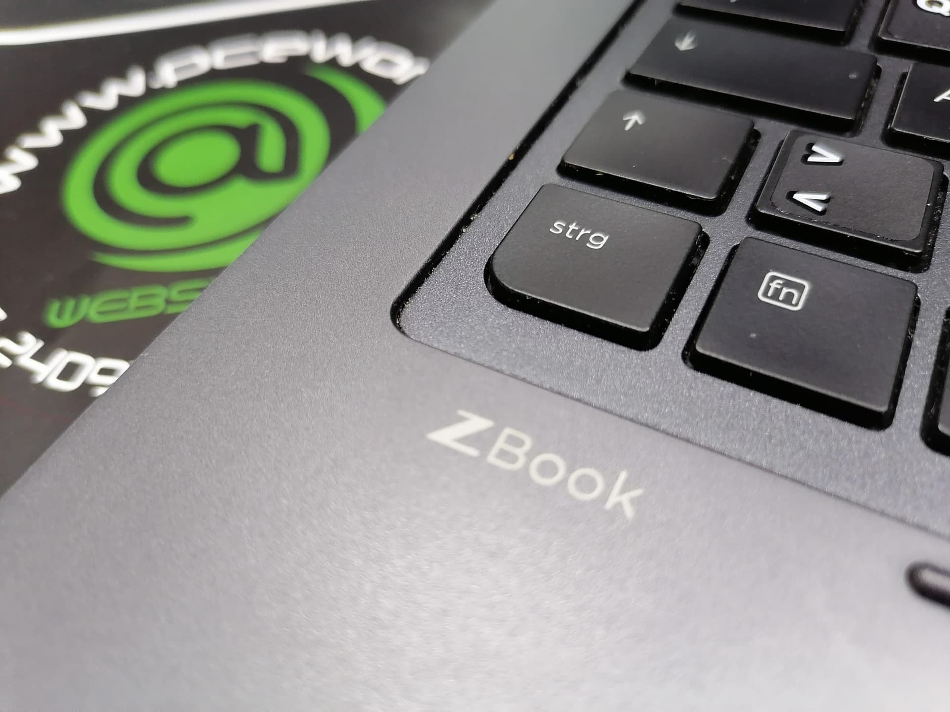 MOBILE WORKSTATION HP ZBOOK 15 G3 INTEL CORE I7-6820HQ 2.70GHZ - 5