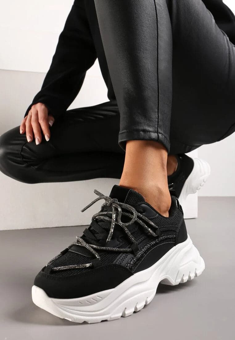 Elina - Sneakers con lacci strass in Sneaker casual Affari di Famiglia - Sant’Angelo a Cupolo, commercioVirtuoso.it
