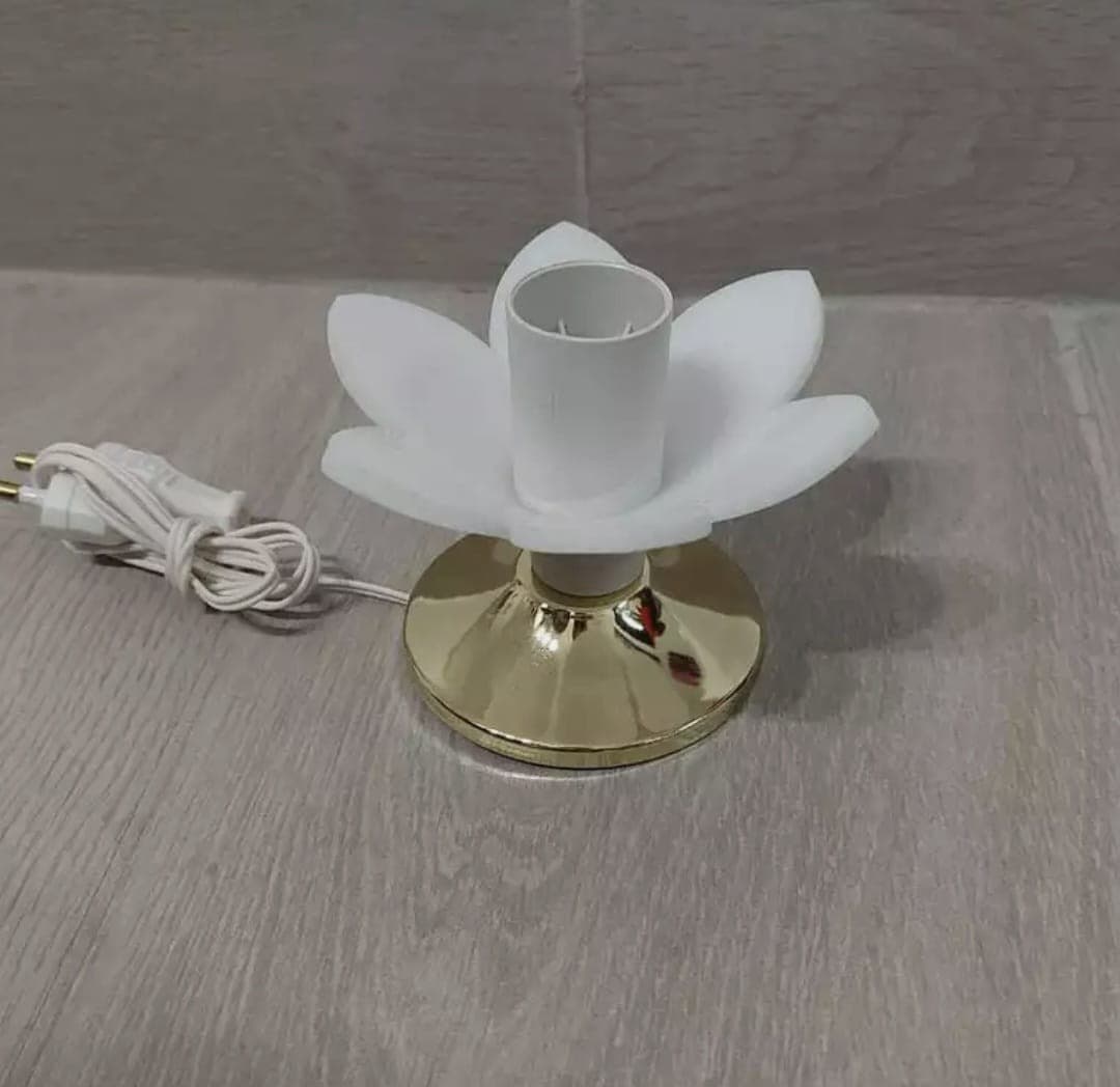 LUCCIOLA GIGLIO IN PLEXIGLASS CON PORTALAMPADA E14 E BASE COLORE OTONE