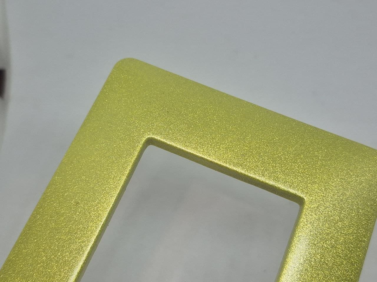 PLACCHE COMPTIBILI MATIX GIALLO MONKEY METALLIZZATO IN ABS PER SCATOLE RETTANGOLARI SERIE LUXURY - 2