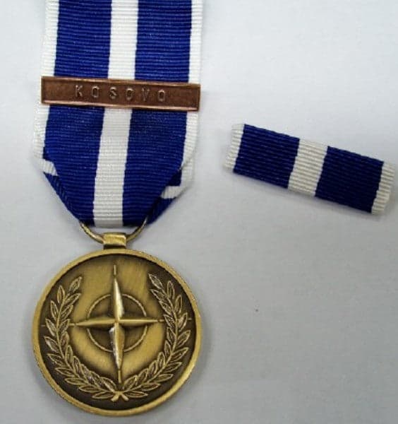 Kit completo medaglia Kosovo Nato - 2