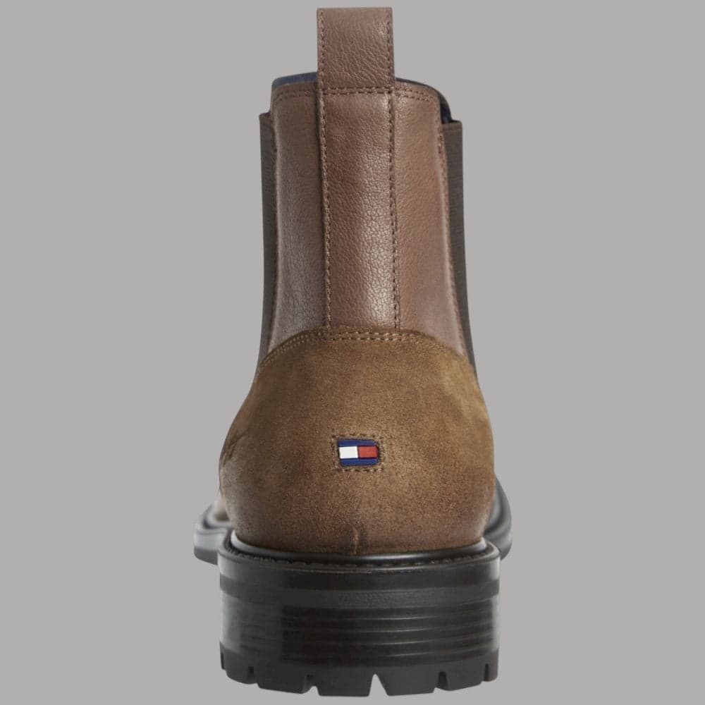 Stivaletti in Pelle Chelsea Boot Uomo Tommy Hilfiger Marroni in Stivali Prodotti di Classe - Nocera Superiore, commercioVirtuoso.it