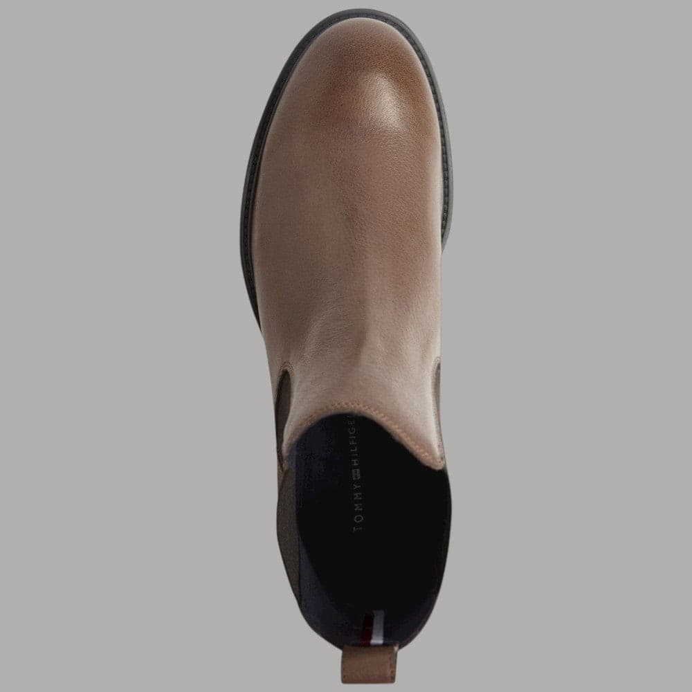Stivaletti in Pelle Chelsea Boot Uomo Tommy Hilfiger Marroni in Stivali Prodotti di Classe - Nocera Superiore, commercioVirtuoso.it