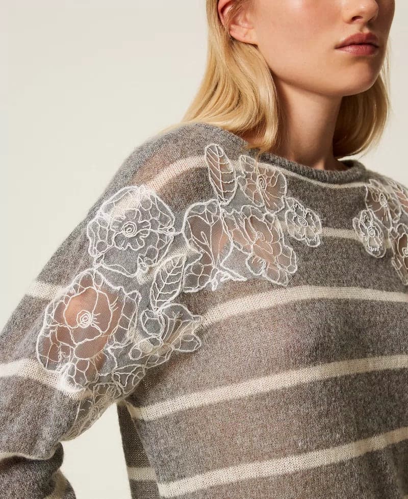 Twinset maglia donna in misto mohair righe grigio melange bianco neve con pizzo e spacco dettaglio