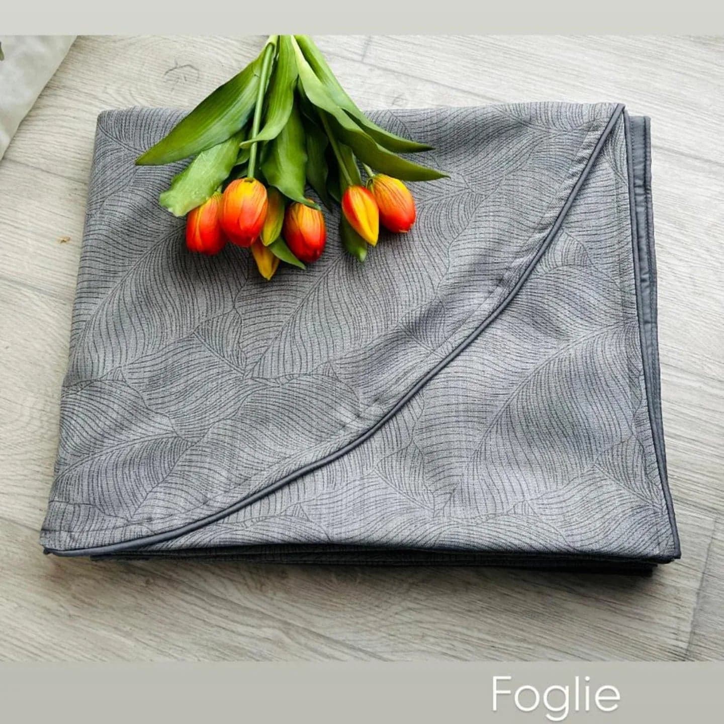 Copriletto Matrimoniale Alexander Tuscany Home Foglie – Jacquard 260x260 cm in Trapunte The King Luxury - San Marcellino, commercioVirtuoso.it