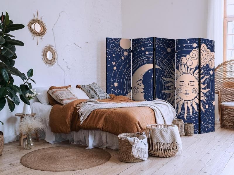 Paravento - Cosmic Harmony - Illustration of the Sun and Moon on a Navy Background - 3