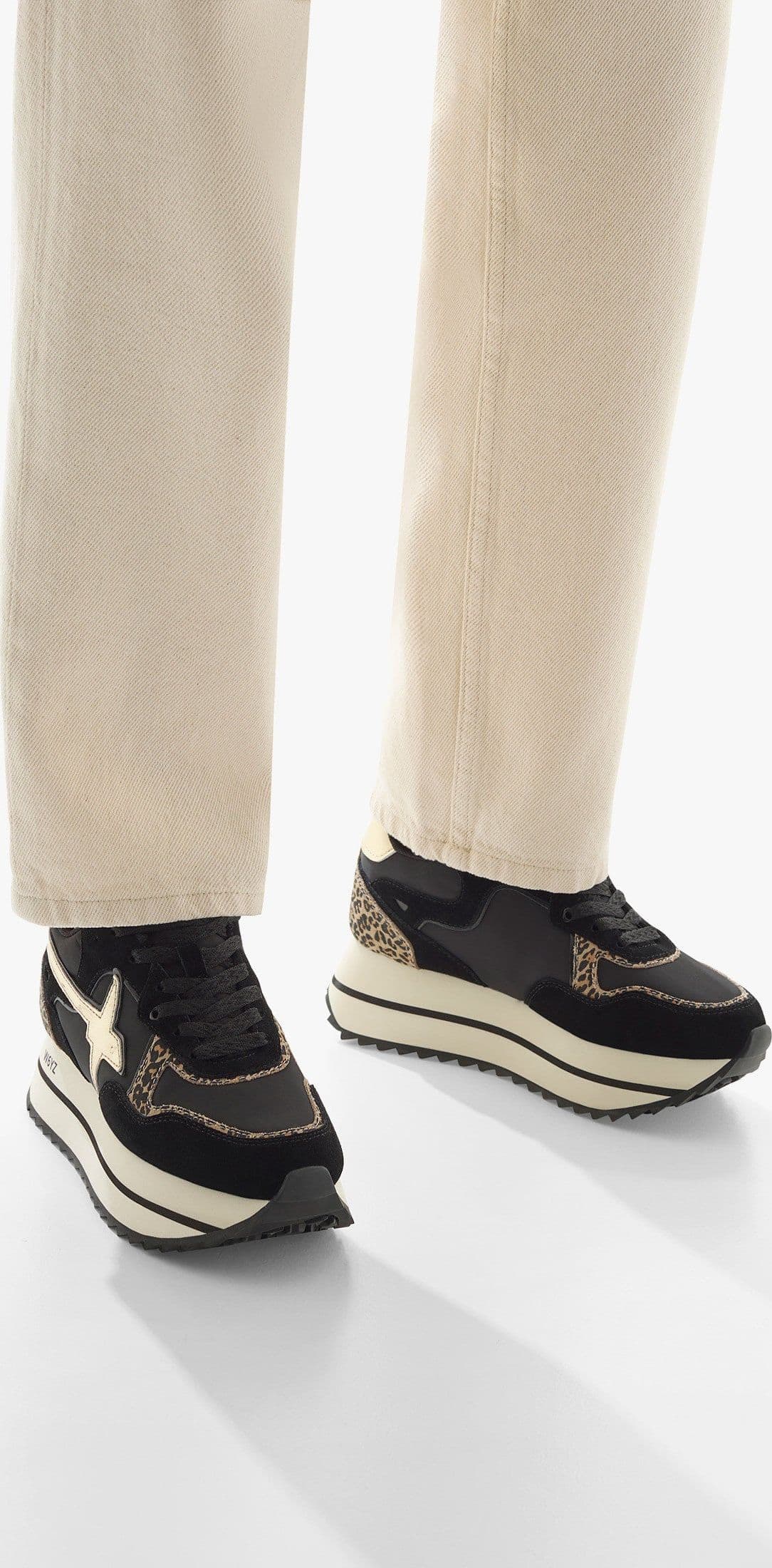W6yz scarpe donna Home  DEVA W. - Sneakers in tessuto tecnico e suede - Nero-Platino 2017405091A08. in Sneaker casual Broadway Red - Barletta, commercioVirtuoso.it