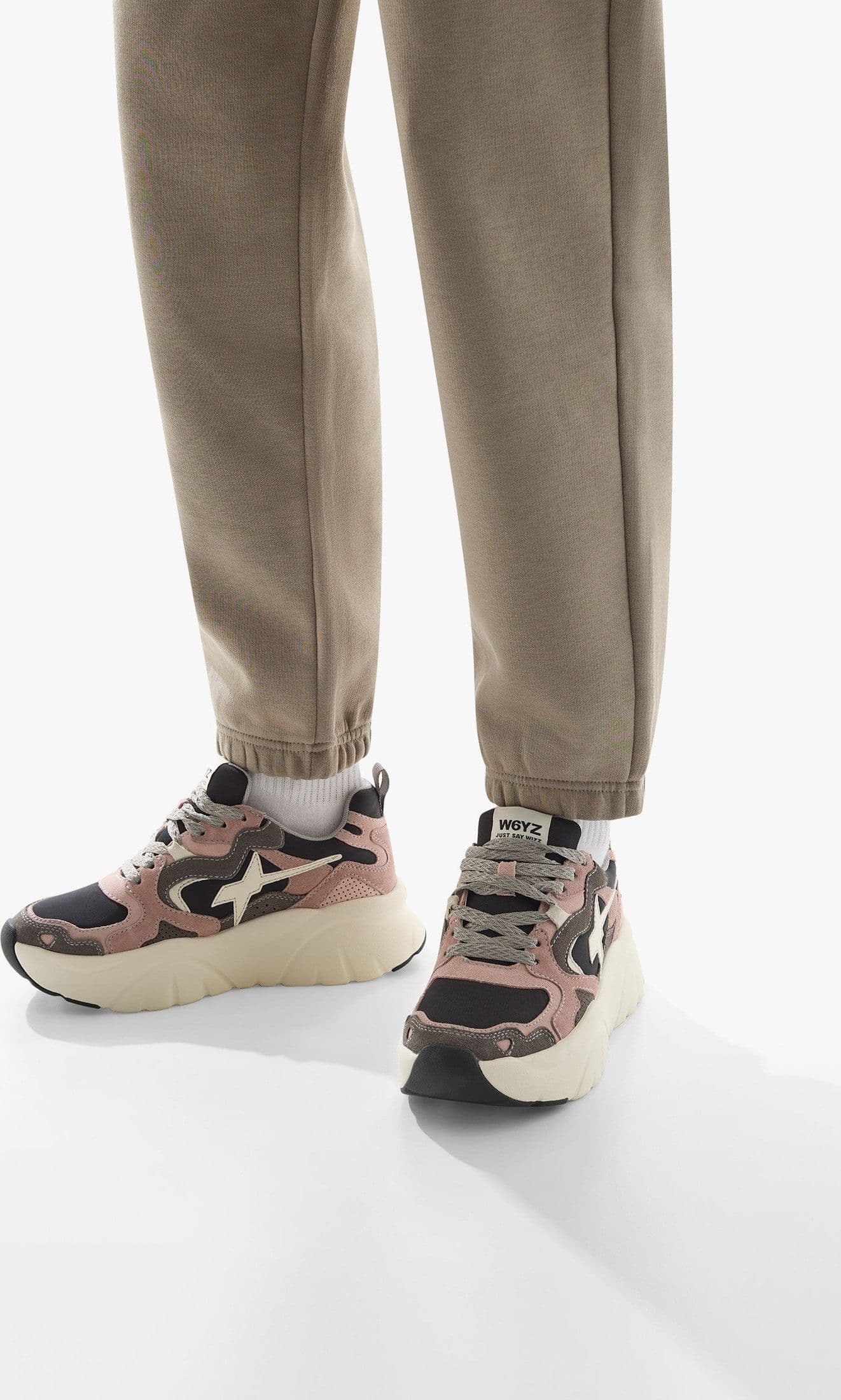 W6yz scarpe donna  MIA-W. - Sneakers in suede e tessuto tecnico - Rosa-Grigio 2019468011B67 in Sneaker casual Broadway Red - Barletta, commercioVirtuoso.it