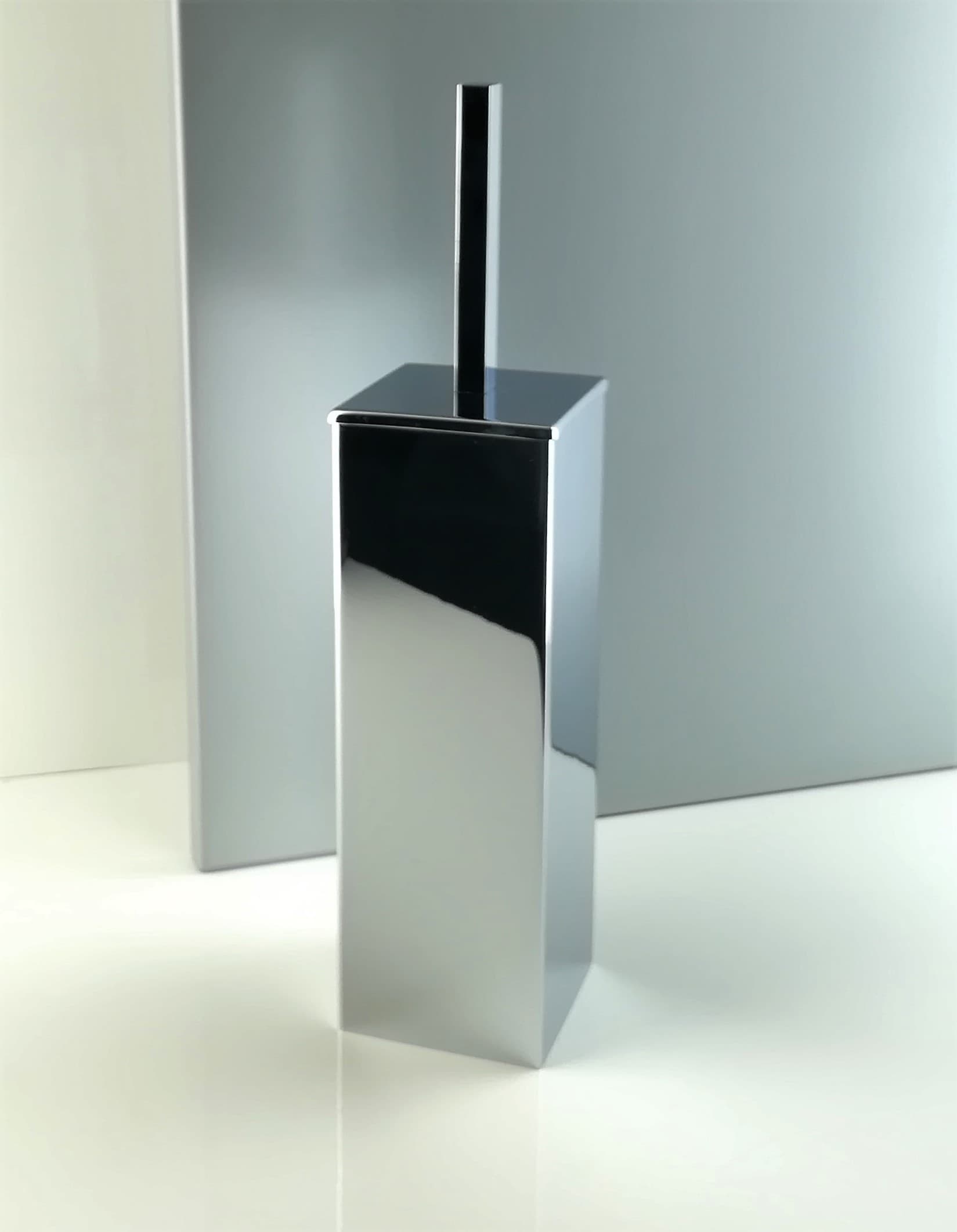 Scopino bagno antibatterico quadrato a terra - pavimento in ottone cromato - 5