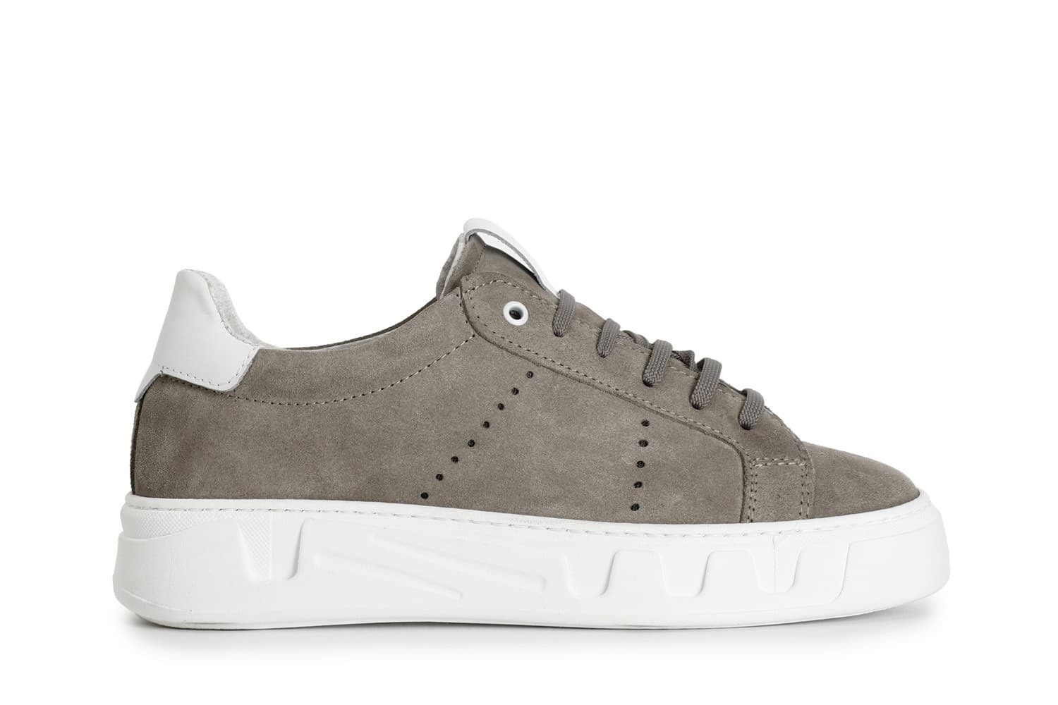 SNEAKERS IN PELLE SCAMOSCIATA - 11
