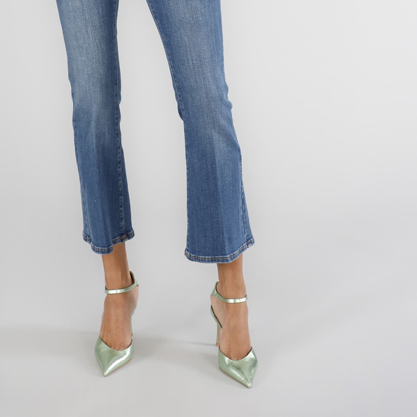 DENIM CROPPED FLARE - 2