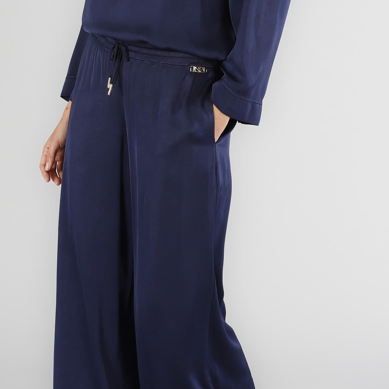 PANTALONI PALAZZO IN SATIN - 2