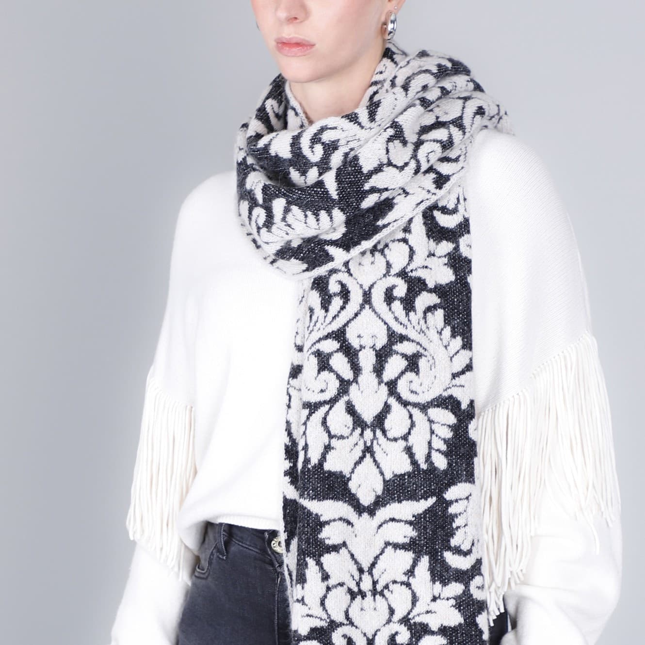 SCIARPA  LAVORAZIONE JACQUARD - 3