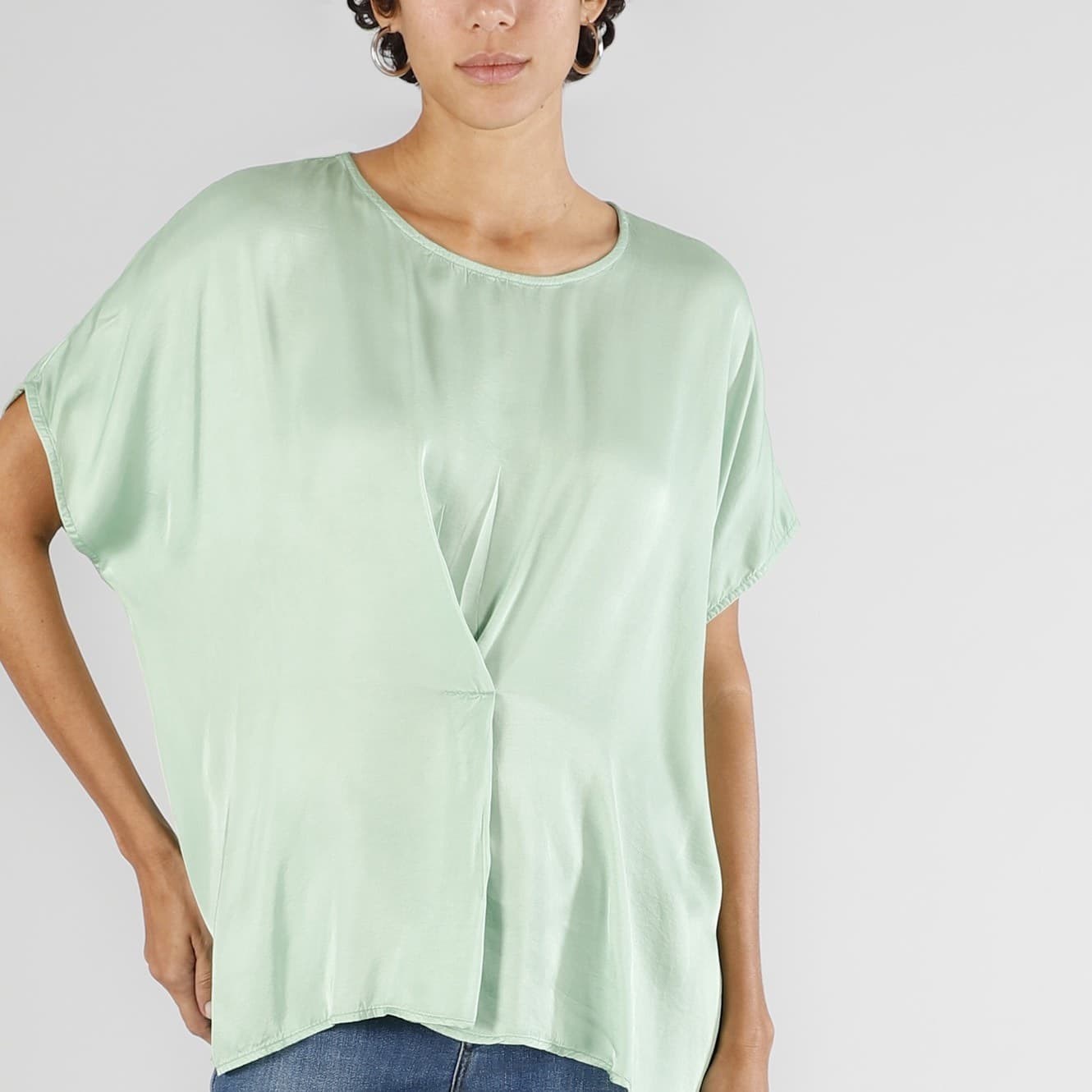 BLUSA CON DRAPPEGGIO DAVANTI - 2