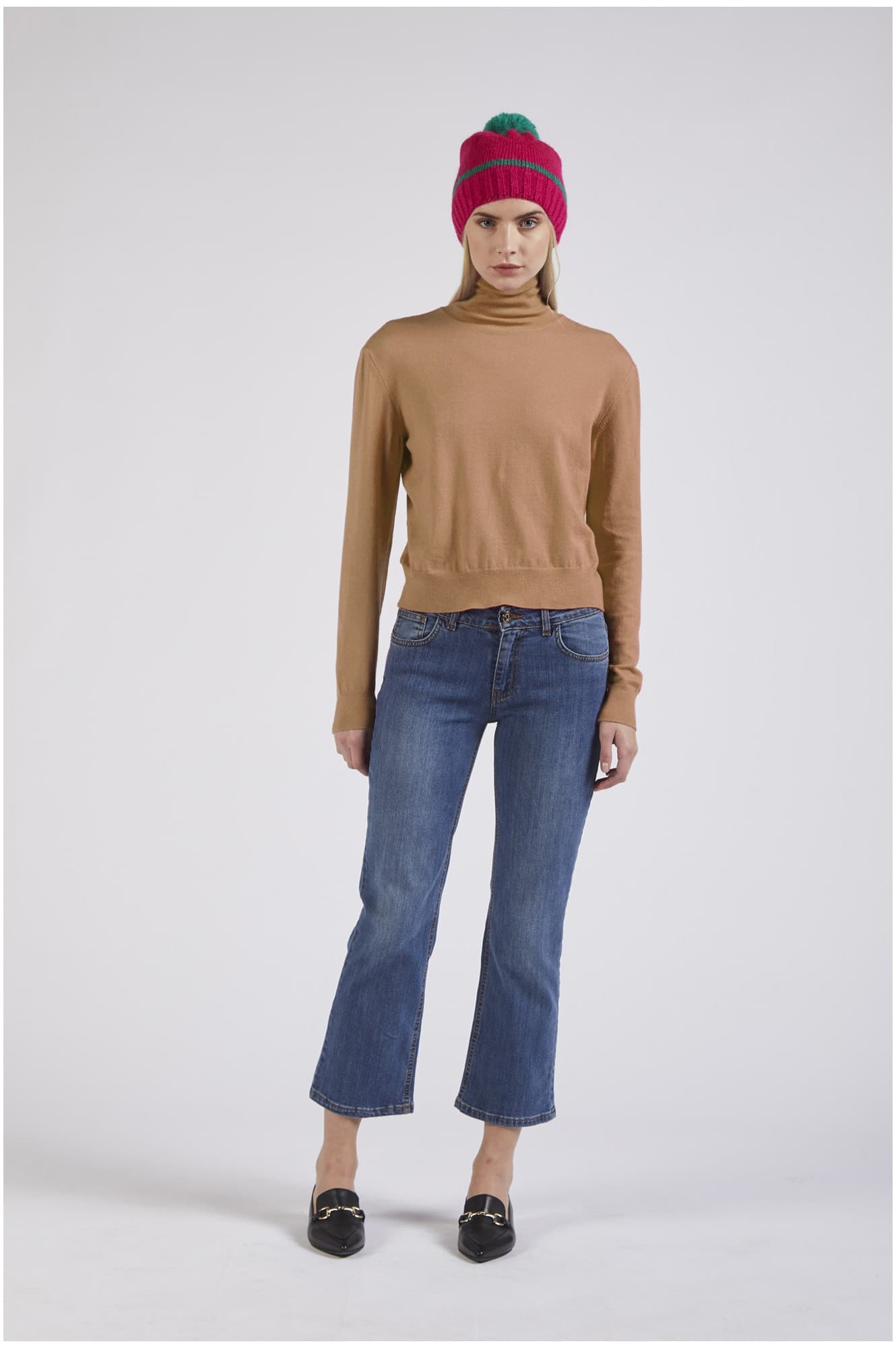 MAGLIONE COLLO ALTO CON CRESPE ALLE SPALLE - 8